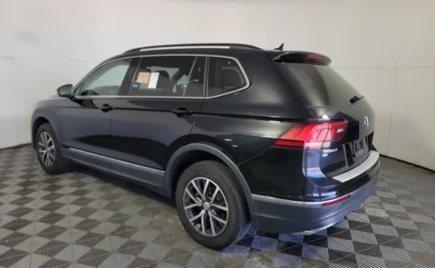 More photos of 2020 Volkswagen Tiguan SE at Auto Boutique Ohio, OH
