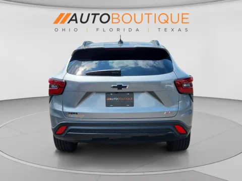 More photos of 2024 Chevrolet Trax 2RS at Auto Boutique Ohio, OH