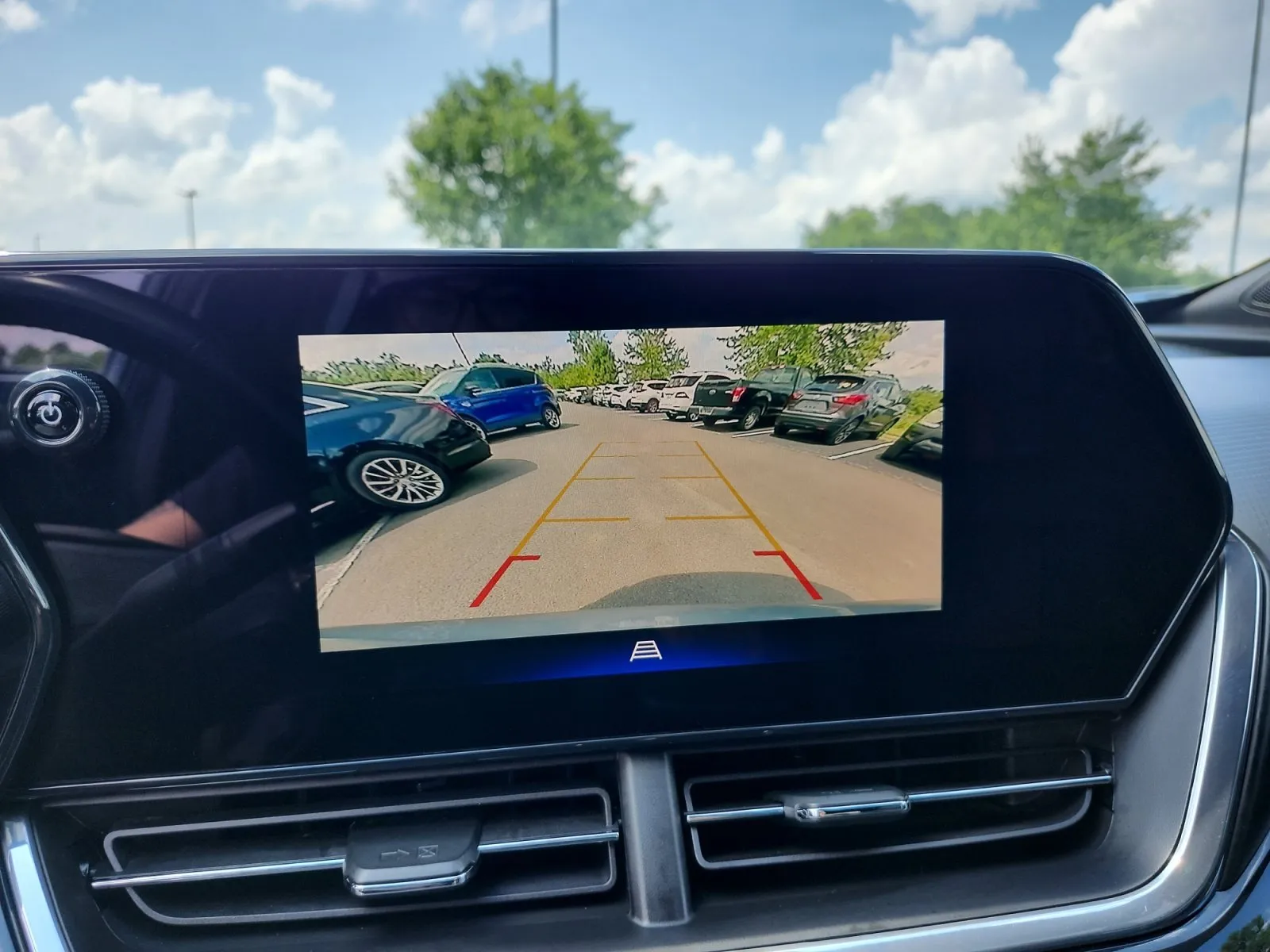 Chevrolet Trax photo 18