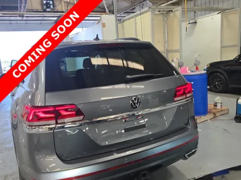 Another view of 2023 Volkswagen Atlas 3.6L V6 SE w/Technology for sale in Columbus, OH at Auto Boutique Ohio