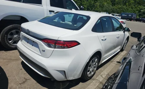 More photos of 2020 Toyota Corolla LE at Auto Boutique Ohio, OH