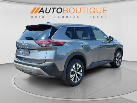 More photos of 2021 Nissan Rogue SV at Auto Boutique Ohio, OH