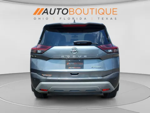 More photos of 2021 Nissan Rogue SV at Auto Boutique Ohio, OH