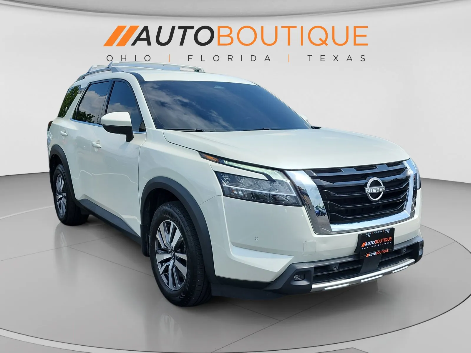 Nissan Pathfinder photo 7