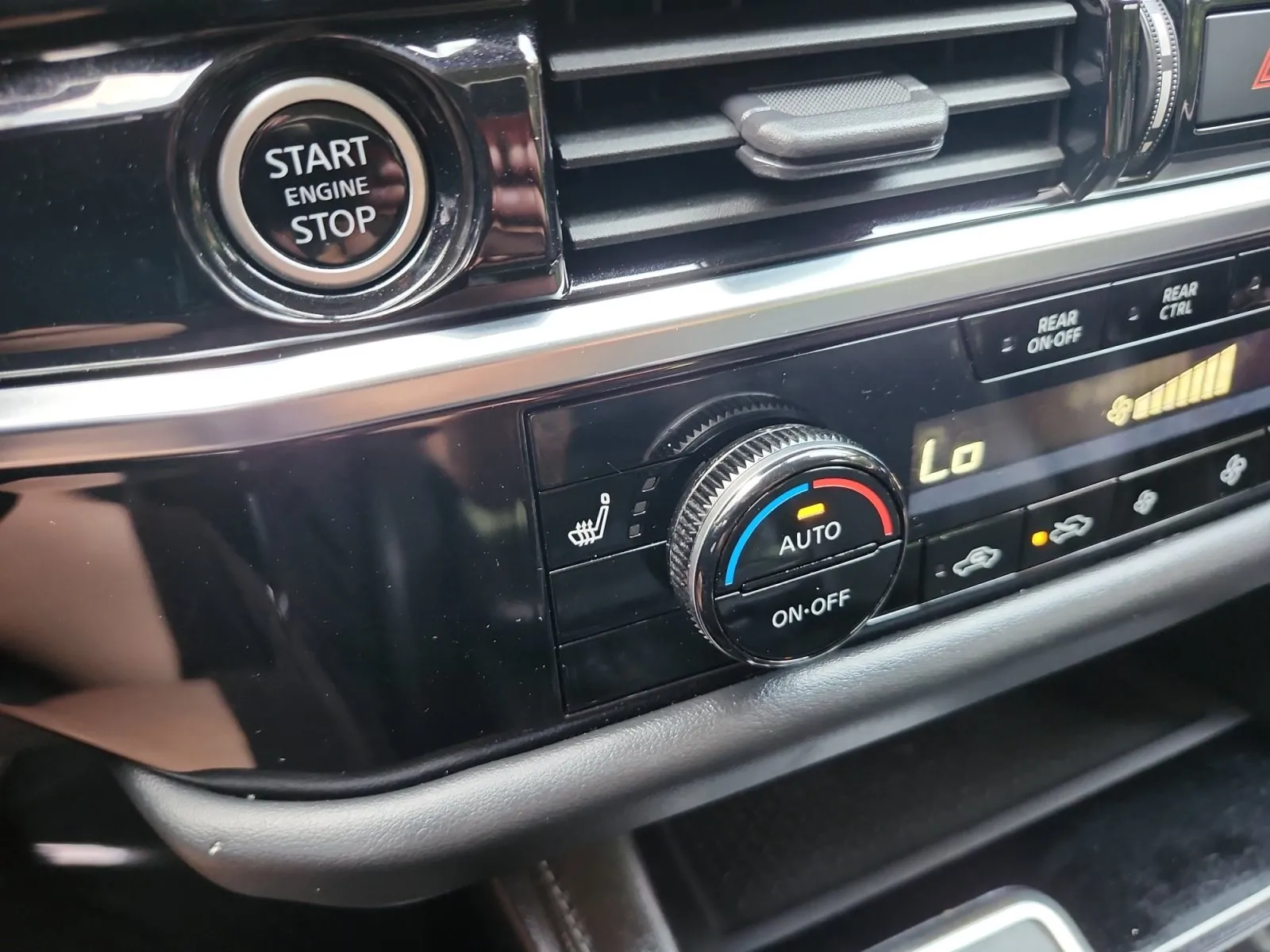 Nissan Pathfinder photo 22