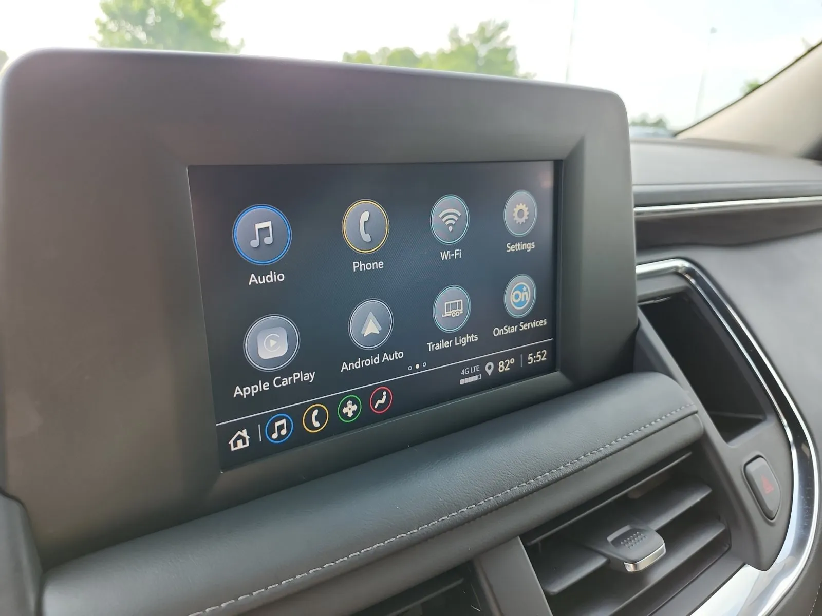 Chevrolet Tahoe photo 19