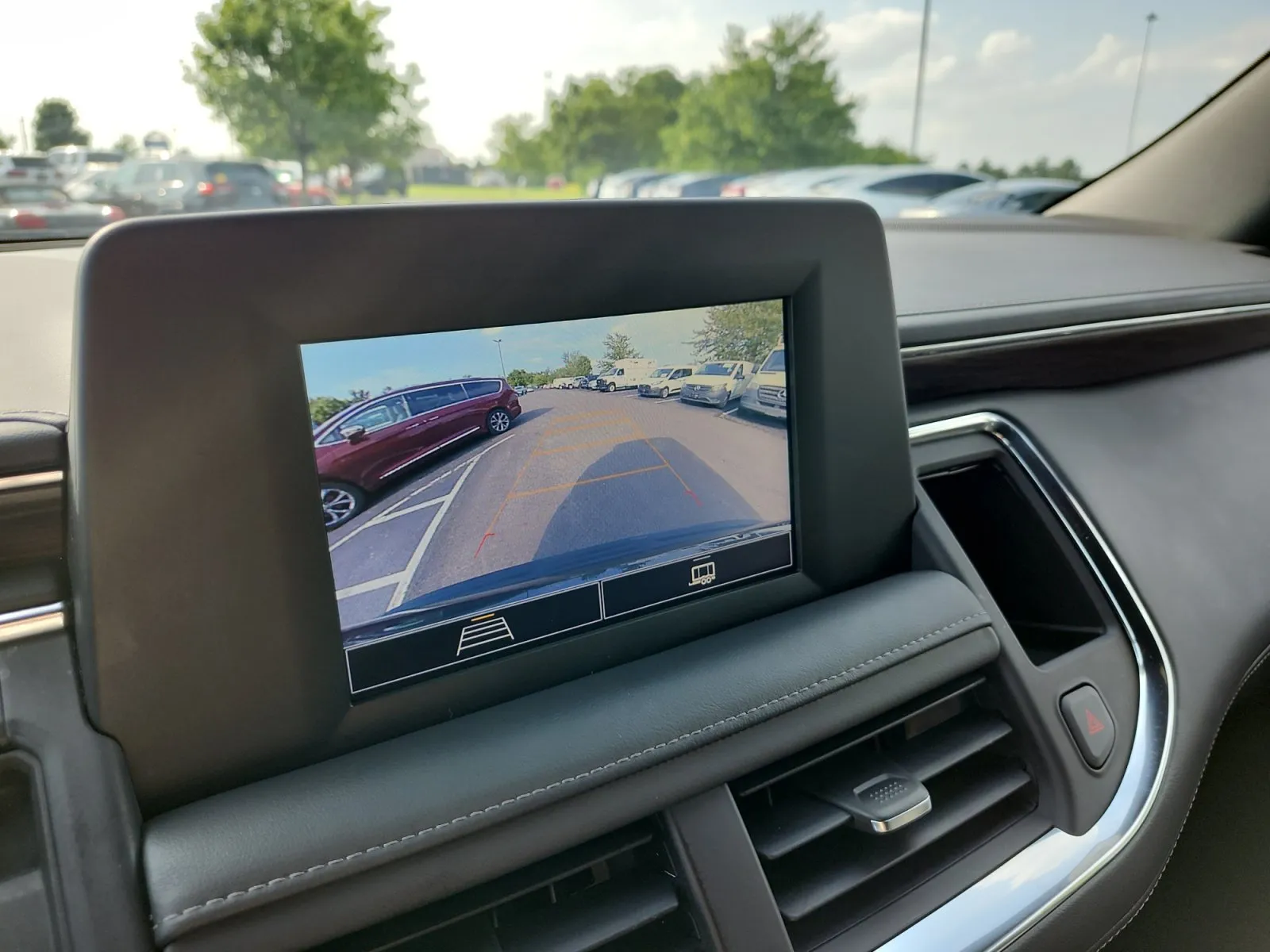 Chevrolet Tahoe photo 18