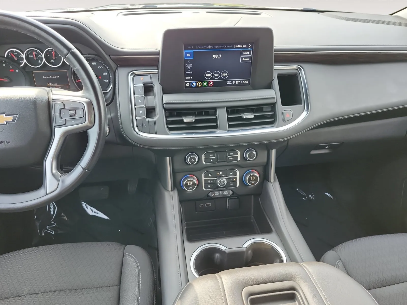 Chevrolet Tahoe photo 12