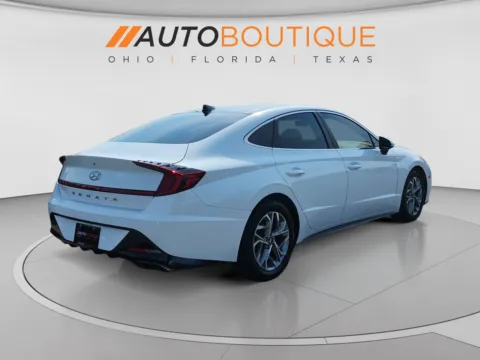 More photos of 2020 Hyundai Sonata SEL at Auto Boutique Ohio, OH