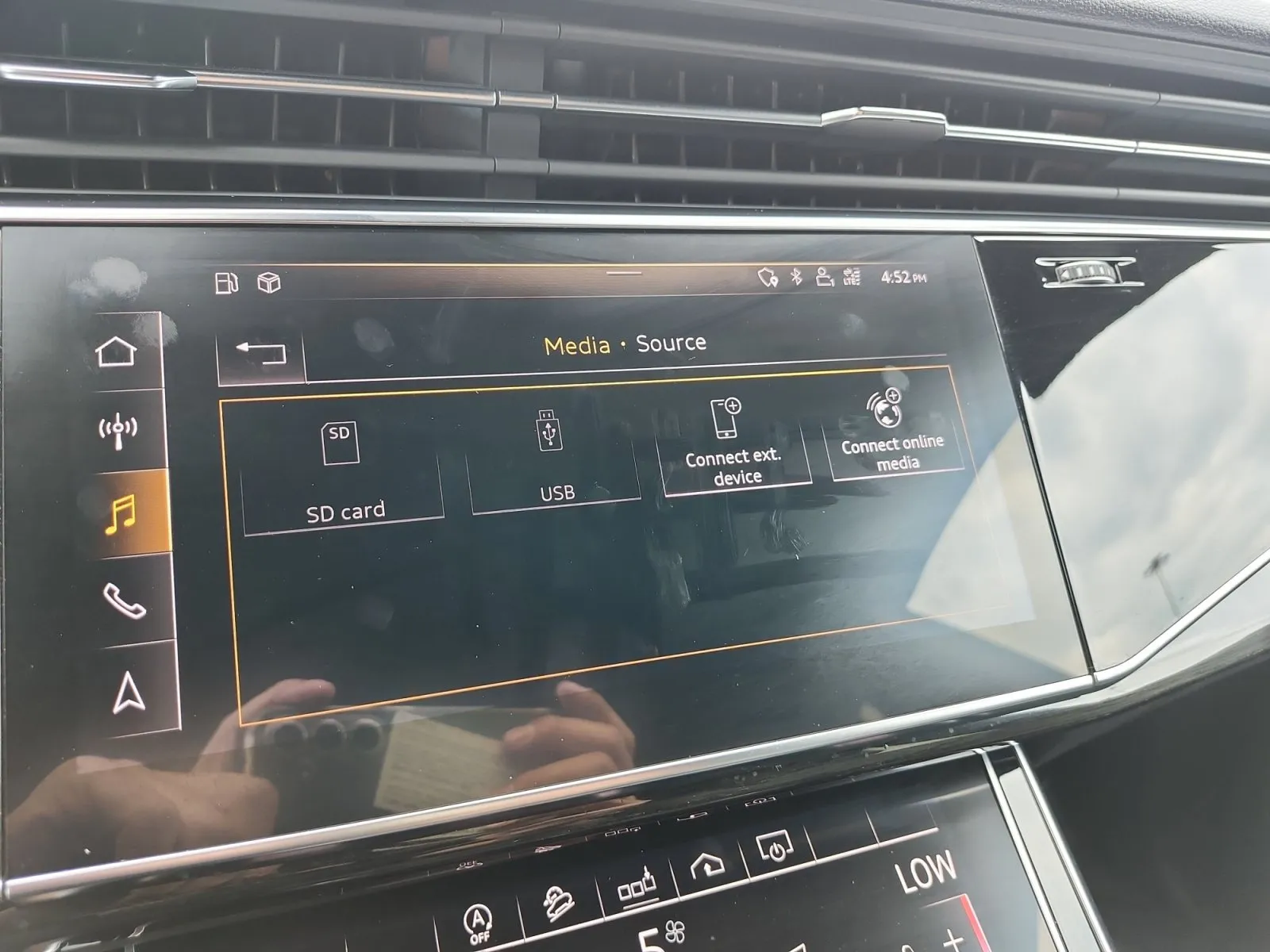 Audi Q8 photo 19