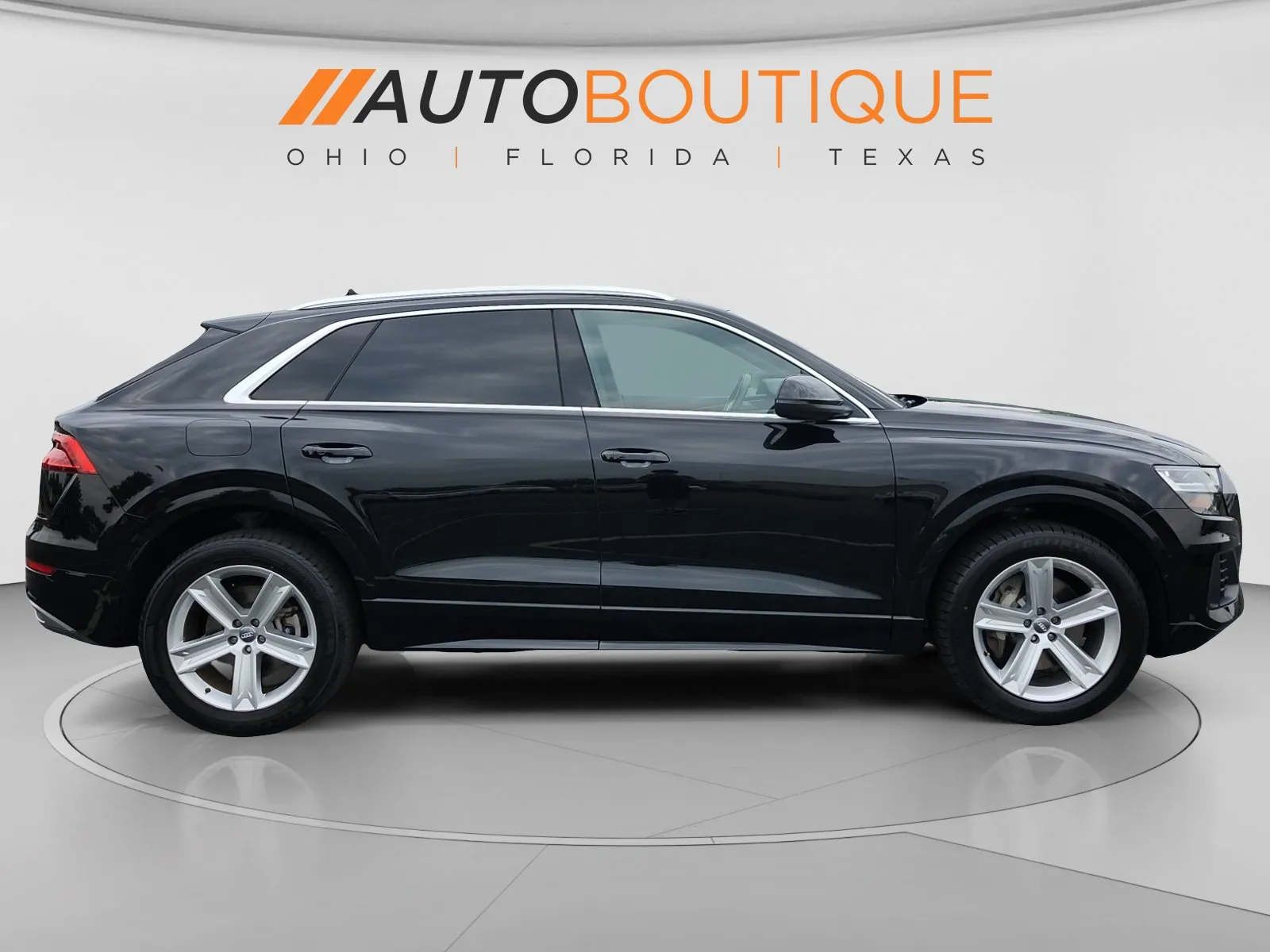 Audi Q8 photo 6
