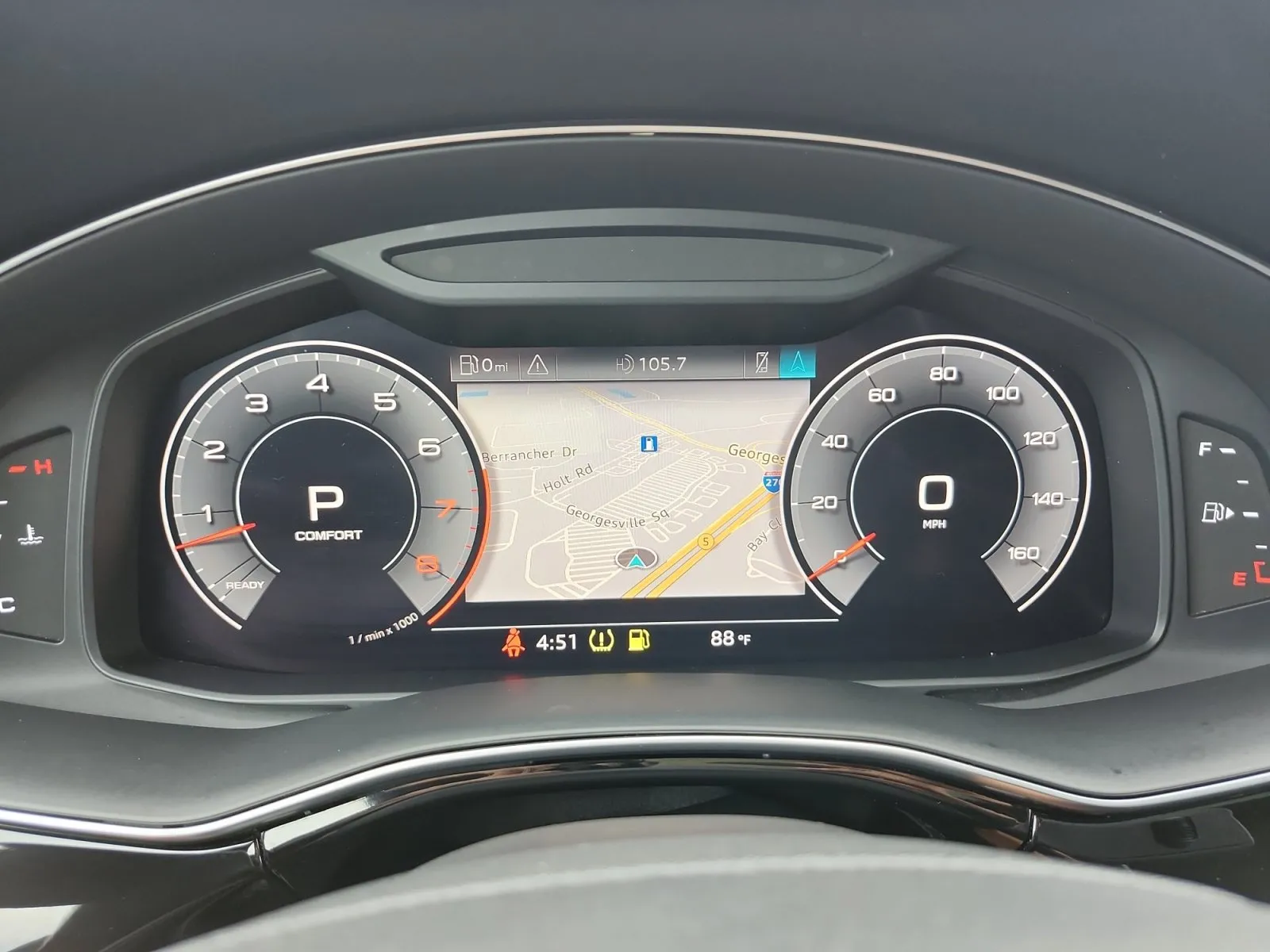 Audi Q8 photo 16