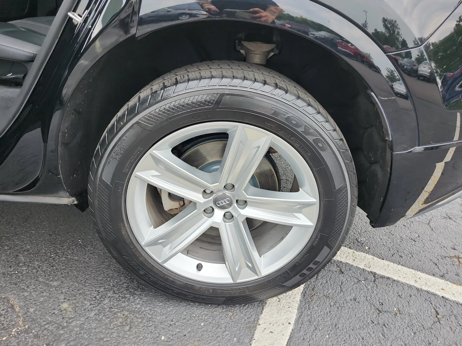 Audi Q8 photo 25