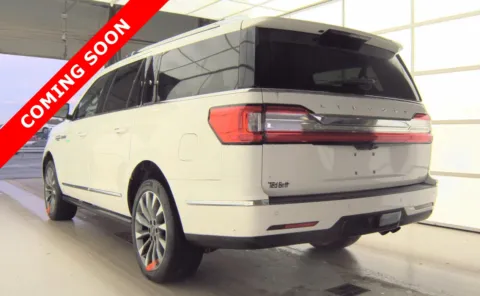 More photos of 2021 Lincoln Navigator L Reserve at Auto Boutique Ohio, OH