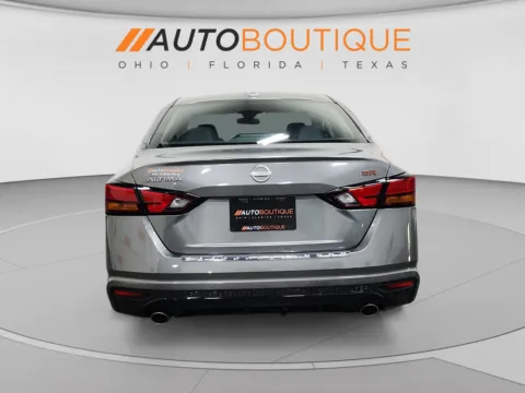 More photos of 2023 Nissan Altima 2.5 SR at Auto Boutique Ohio, OH