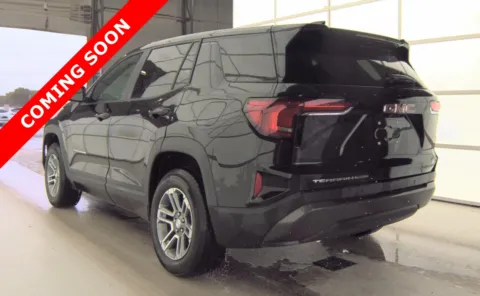 More photos of 2025 GMC Terrain AWD Elevation at Auto Boutique Ohio, OH