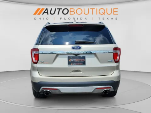 More photos of 2017 Ford Explorer XLT at Auto Boutique Ohio, OH
