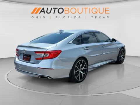 More photos of 2019 Honda Accord Sedan Touring 2.0T at Auto Boutique Ohio, OH