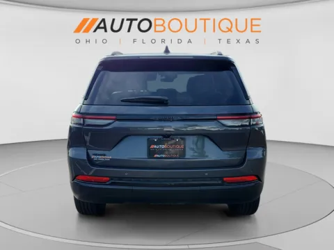 More photos of 2025 Jeep Grand Cherokee Altitude at Auto Boutique Ohio, OH