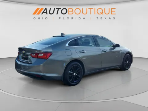 More photos of 2017 Chevrolet Malibu LT at Auto Boutique Ohio, OH