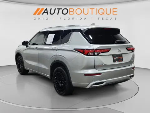 Another view of 2022 Mitsubishi Outlander SEL for sale in Columbus, OH at Auto Boutique Ohio