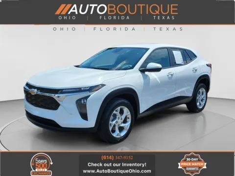 White 2024 Chevrolet Trax LS for sale in Columbus, OH