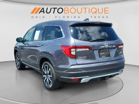 Another view of 2022 Honda Pilot Touring 8-Passenger for sale in Columbus, OH at Auto Boutique Ohio