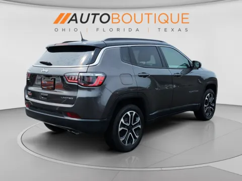 More photos of 2022 Jeep Compass Limited at Auto Boutique Ohio, OH