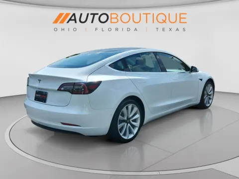 More photos of 2020 Tesla Model 3 Standard Range Plus at Auto Boutique Ohio, OH