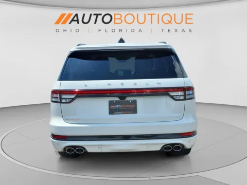 More photos of 2025 Lincoln Aviator Premiere at Auto Boutique Ohio, OH
