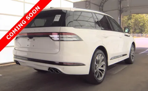More photos of 2025 Lincoln Aviator Premiere at Auto Boutique Ohio, OH