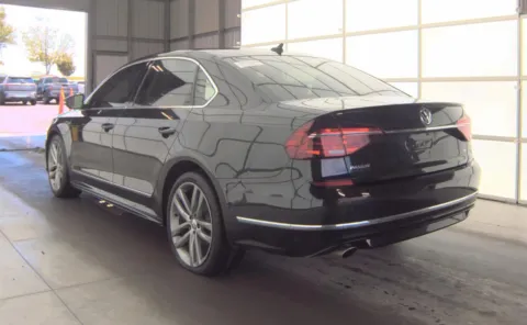 More photos of 2019 Volkswagen Passat 2.0T SE R-Line at Auto Boutique Ohio, OH