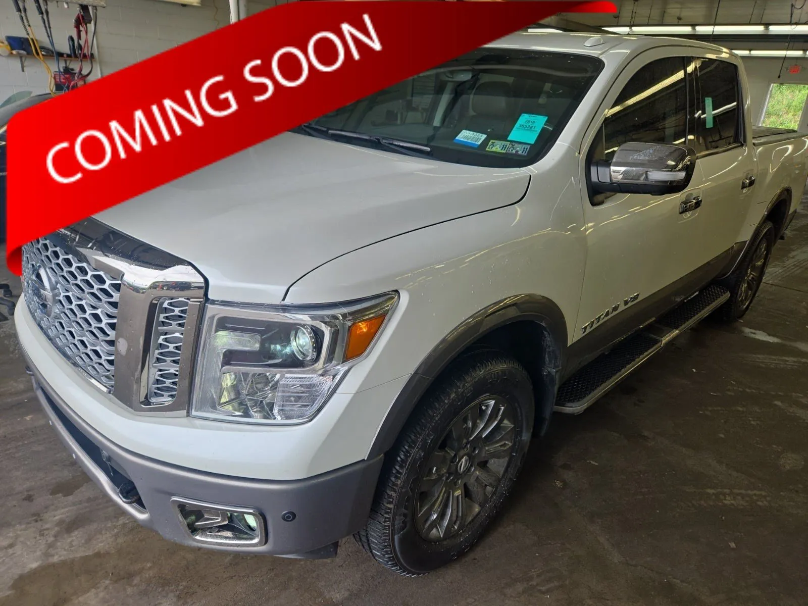 White 2018 Nissan Titan Platinum Reserve for sale in Columbus, OH