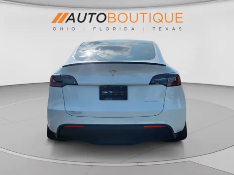More photos of 2020 Tesla Model Y Long Range at Auto Boutique Ohio, OH