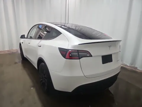 More photos of 2020 Tesla Model Y Long Range at Auto Boutique Ohio, OH