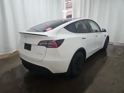 More photos of 2020 Tesla Model Y Long Range at Auto Boutique Ohio, OH