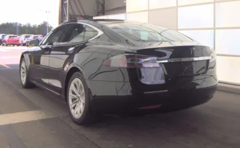 More photos of 2020 Tesla Model S Long Range Plus at Auto Boutique Ohio, OH