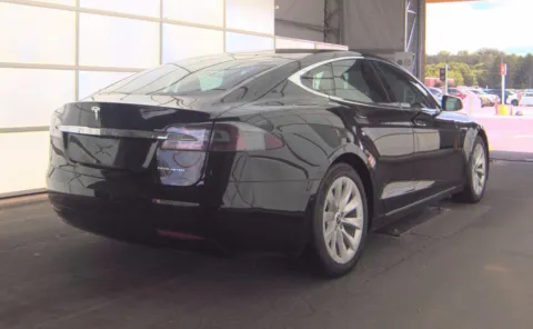 More photos of 2020 Tesla Model S Long Range Plus at Auto Boutique Ohio, OH