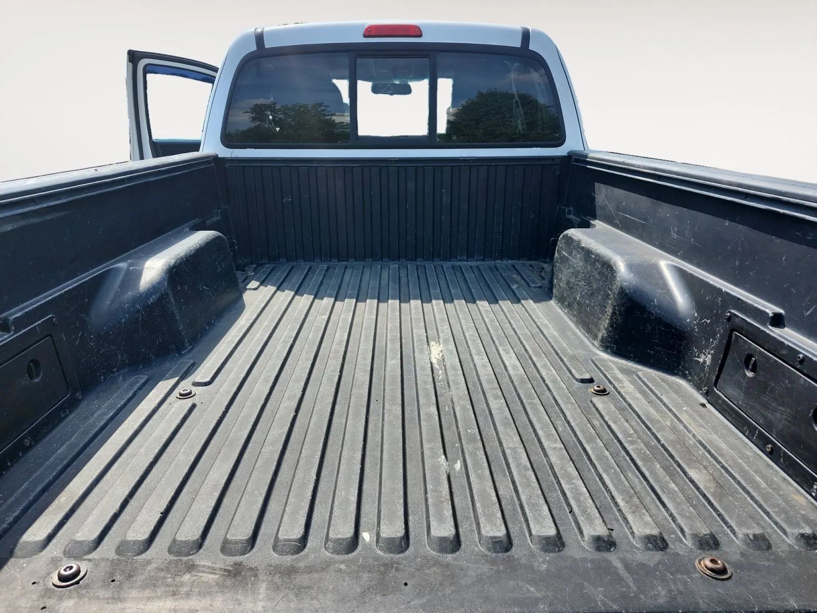 Toyota Tacoma photo 16
