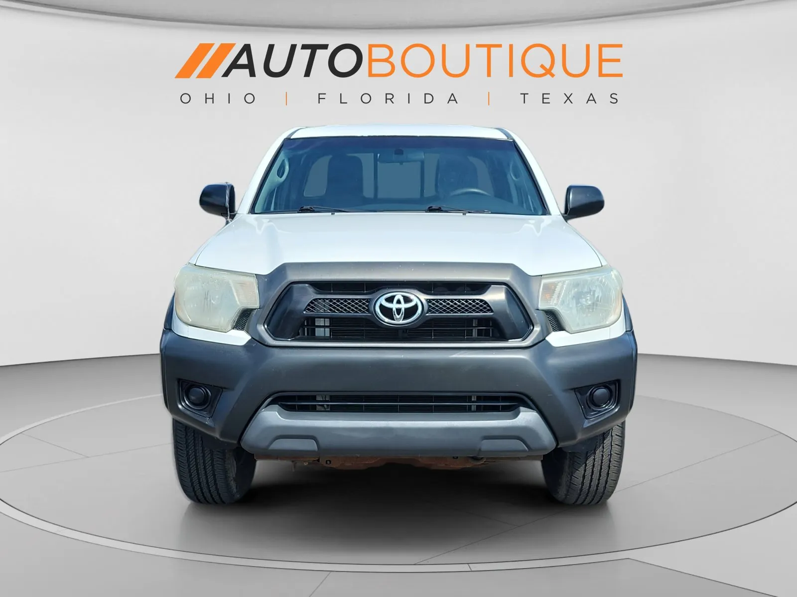 Toyota Tacoma photo 9