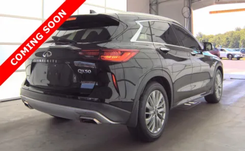 More photos of 2023 INFINITI QX50 LUXE at Auto Boutique Ohio, OH