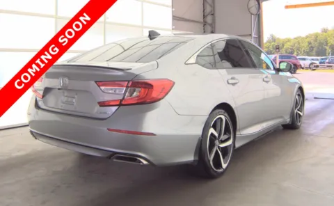 More photos of 2021 Honda Accord Sedan Sport at Auto Boutique Ohio, OH