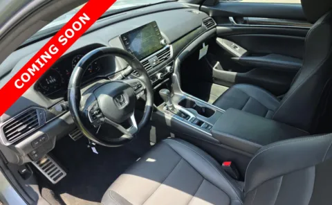More photos of 2021 Honda Accord Sedan Sport at Auto Boutique Ohio, OH