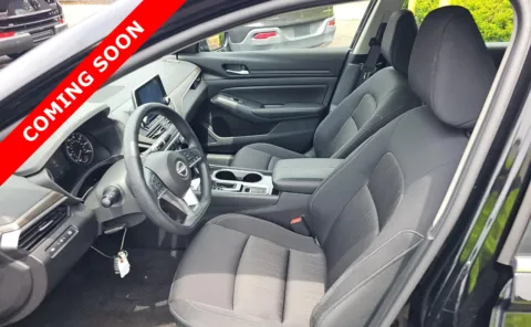 More photos of 2024 Nissan Altima 2.5 SV at Auto Boutique Ohio, OH