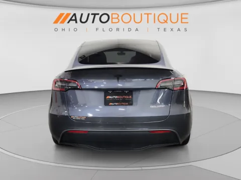 More photos of 2023 Tesla Model Y Performance at Auto Boutique Ohio, OH