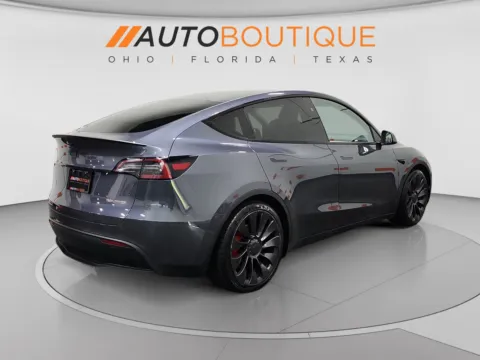 More photos of 2023 Tesla Model Y Performance at Auto Boutique Ohio, OH