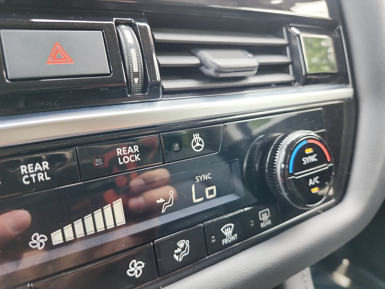 Nissan Pathfinder photo 23