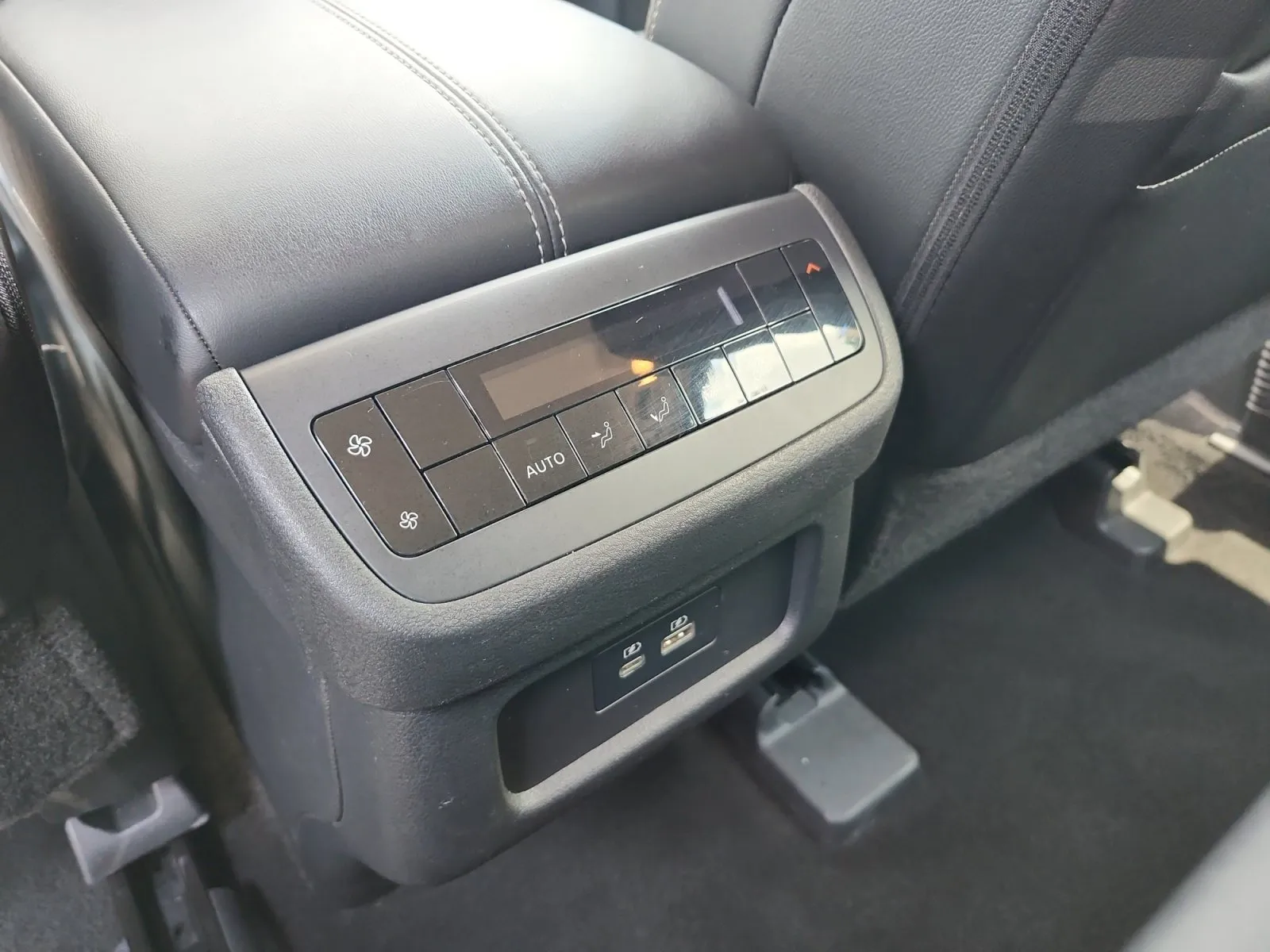 Nissan Pathfinder photo 15