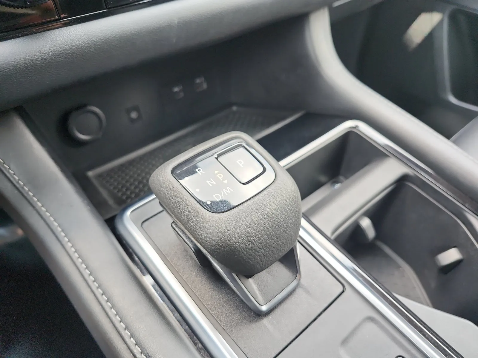 Nissan Pathfinder photo 25