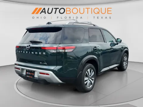 More photos of 2023 Nissan Pathfinder SL at Auto Boutique Ohio, OH